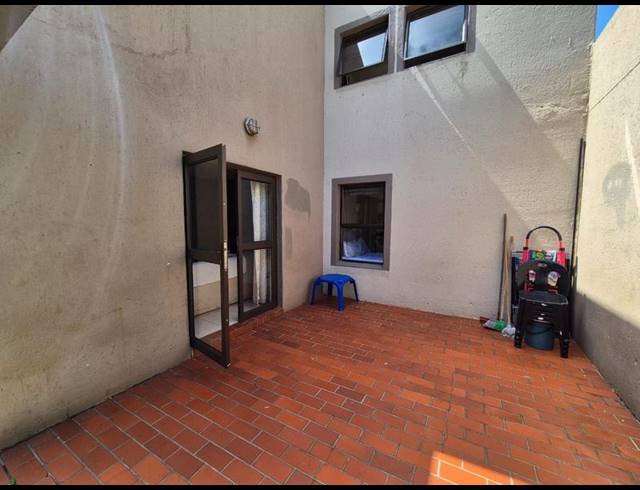 3 BEDROOM TOWNHOUSE FOR SALE IN NEWMARKET